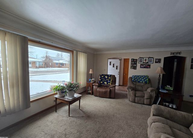 26731 Parkington Street, Roseville, MI 48066