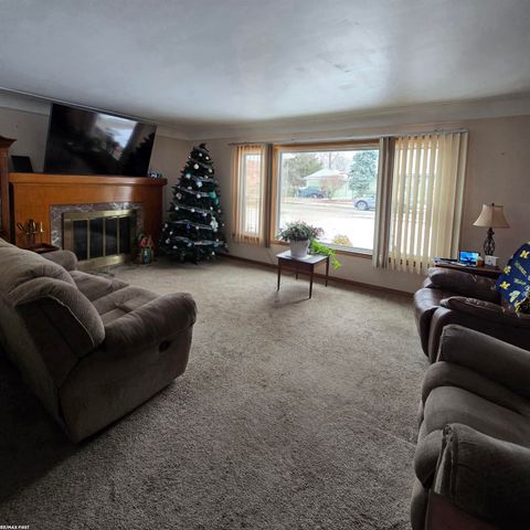 26731 Parkington Street, Roseville, MI 48066