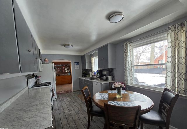 26731 Parkington Street, Roseville, MI 48066