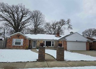 26731 Parkington Street, Roseville, MI 48066