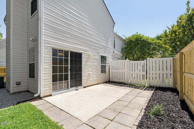 260 Adefield Lane, Holly Springs, NC 27540