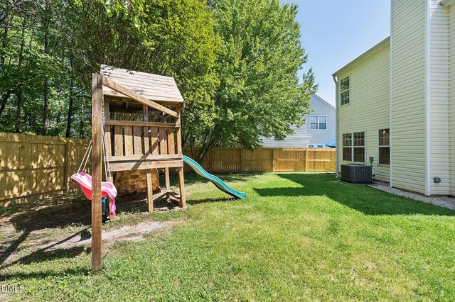 260 Adefield Lane, Holly Springs, NC 27540