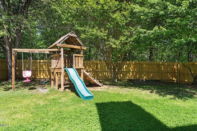 260 Adefield Lane, Holly Springs, NC 27540