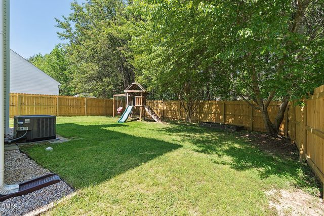 260 Adefield Lane, Holly Springs, NC 27540