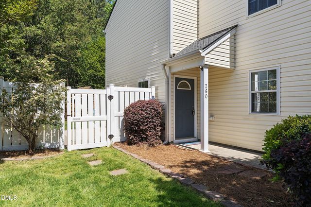 260 Adefield Lane, Holly Springs, NC 27540