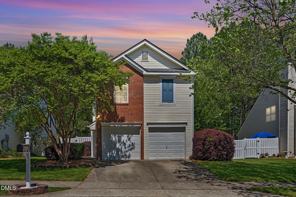 260 Adefield Lane, Holly Springs, NC 27540