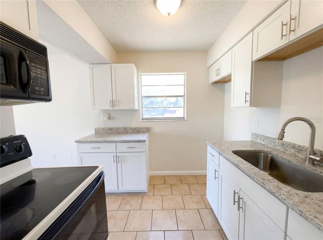 8 BAHIA COURT LOOP, Ocala, FL 34472