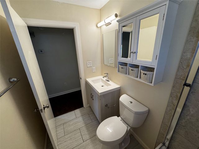 923 Green Castle Drive, Dallas, TX 75232