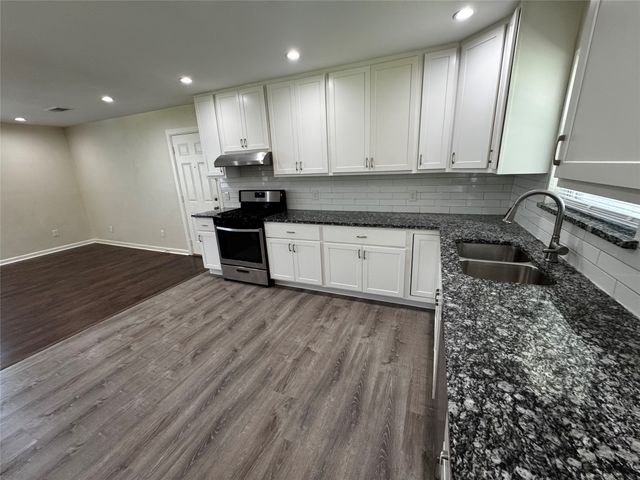 923 Green Castle Drive, Dallas, TX 75232