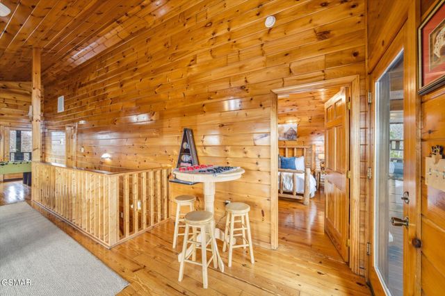 2016 Oakmont Drive, Sevierville, TN 37876