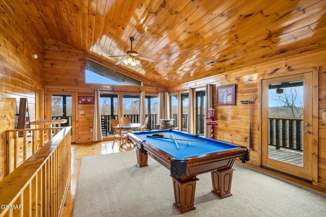 2016 Oakmont Drive, Sevierville, TN 37876