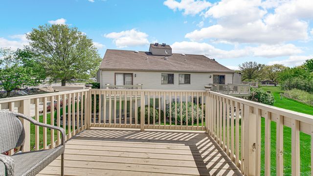 975 Millpond Road N, Valparaiso, IN 46385
