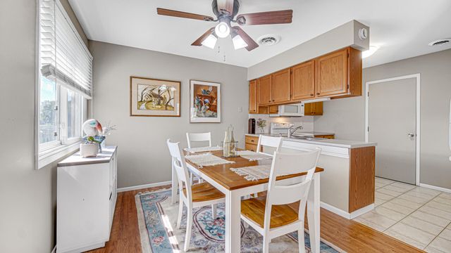 975 Millpond Road N, Valparaiso, IN 46385