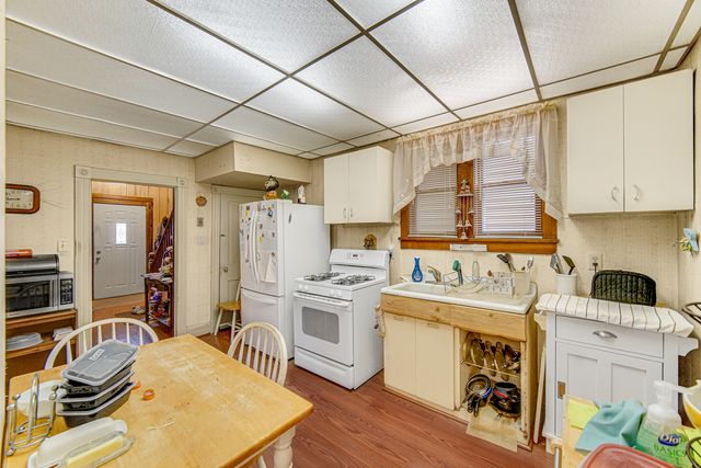 12815 Lincoln Street, Blue Island, IL 60406