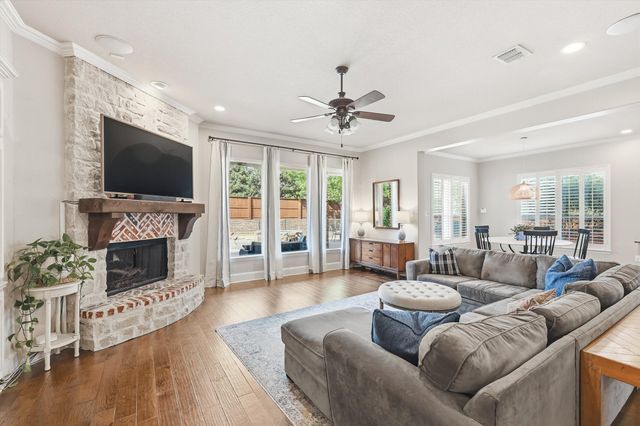 781 Lark Street, Lantana, TX 76226