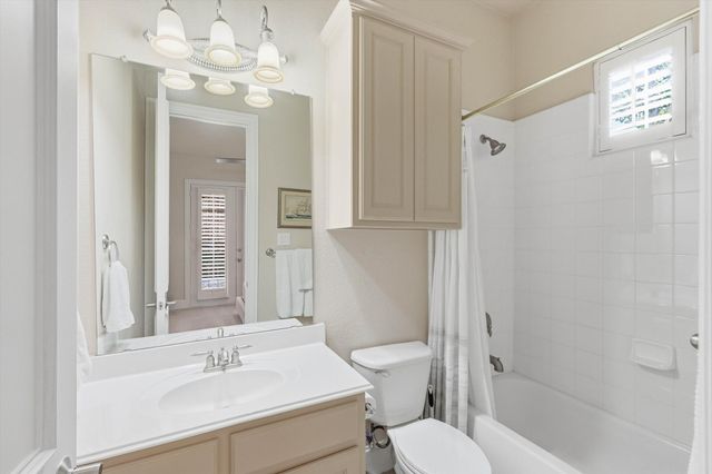 781 Lark Street, Lantana, TX 76226