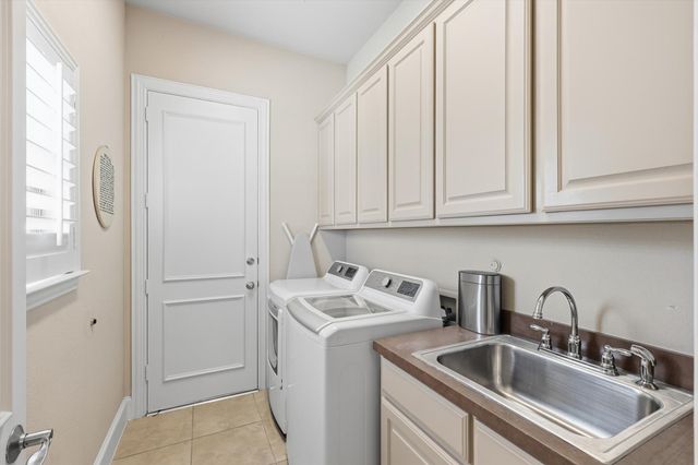 781 Lark Street, Lantana, TX 76226