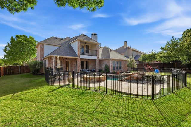 781 Lark Street, Lantana, TX 76226