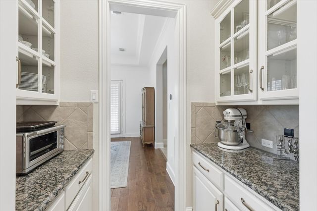 781 Lark Street, Lantana, TX 76226