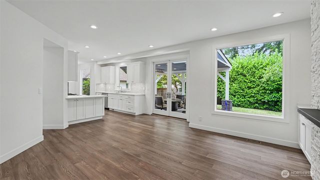 25506 SE 41st Lane, Sammamish, WA 98029