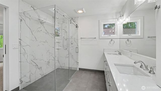 25506 SE 41st Lane, Sammamish, WA 98029