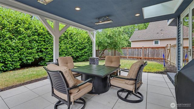 25506 SE 41st Lane, Sammamish, WA 98029
