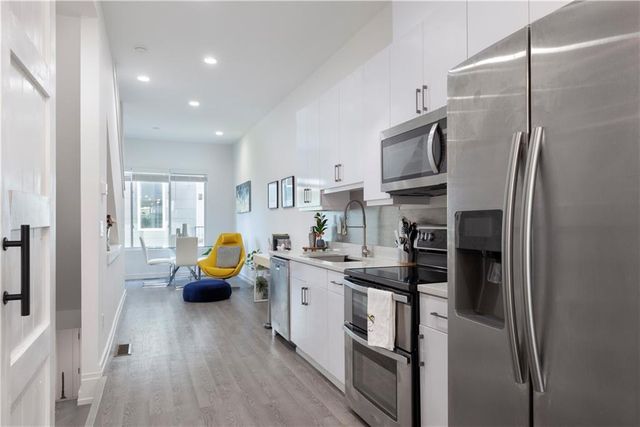 1606 Rock Dam Drive 11, Atlanta, GA 30317