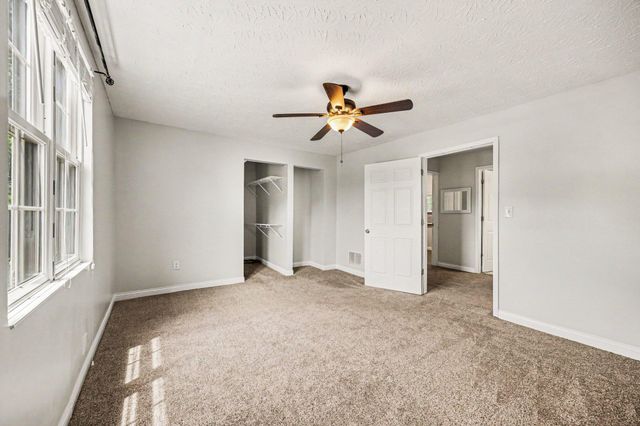2710 Rogers Street, Latonia, KY 41015