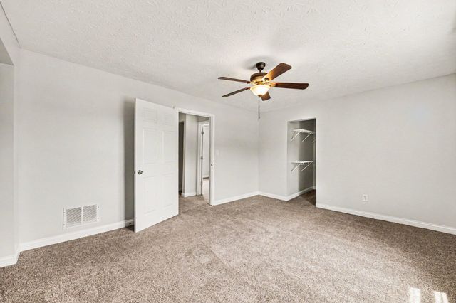 2710 Rogers Street, Latonia, KY 41015