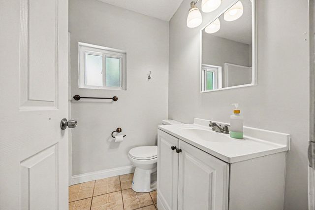 2710 Rogers Street, Latonia, KY 41015