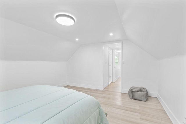 550 N Riverside DRIVE, Saukville, WI 53080