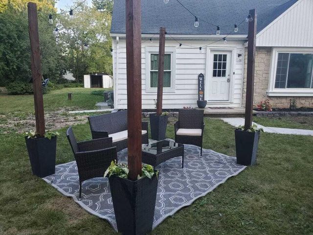 550 N Riverside DRIVE, Saukville, WI 53080