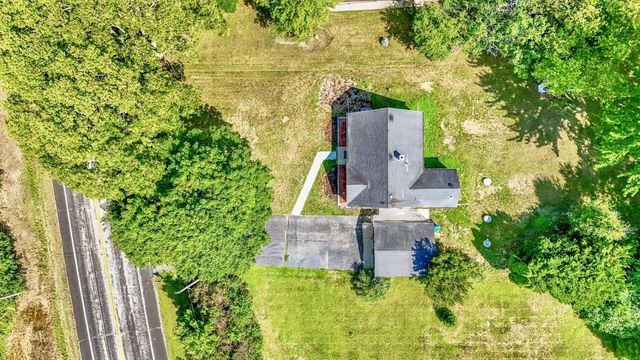 550 N Riverside DRIVE, Saukville, WI 53080