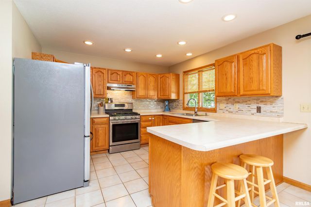 415 MACKENZIE Place, Germantown Hills, IL 61548