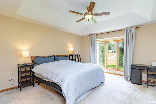 415 MACKENZIE Place, Germantown Hills, IL 61548