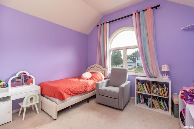 415 MACKENZIE Place, Germantown Hills, IL 61548