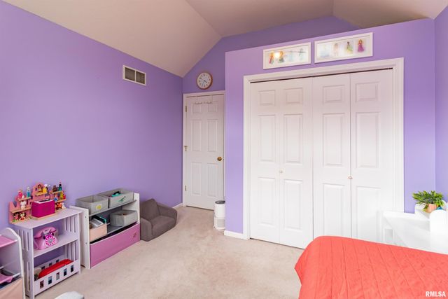 415 MACKENZIE Place, Germantown Hills, IL 61548