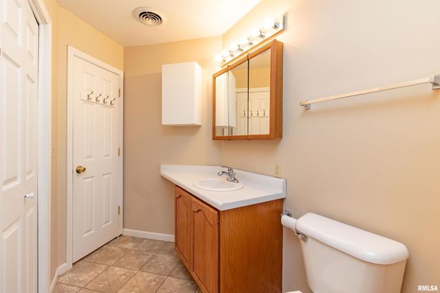 415 MACKENZIE Place, Germantown Hills, IL 61548