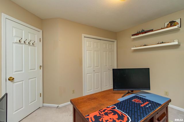415 MACKENZIE Place, Germantown Hills, IL 61548