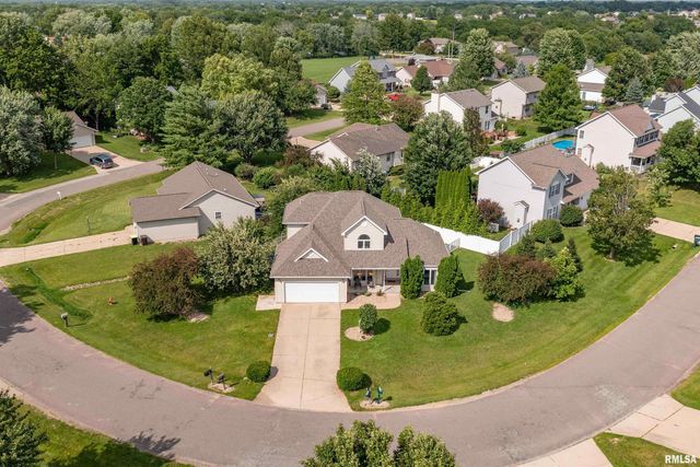 415 MACKENZIE Place, Germantown Hills, IL 61548