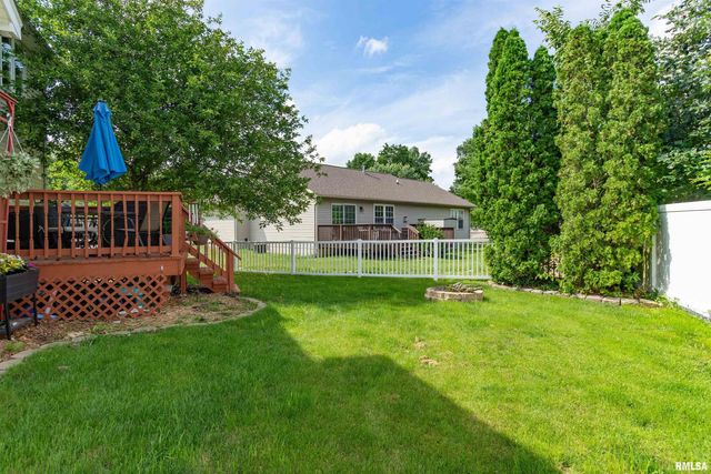 415 MACKENZIE Place, Germantown Hills, IL 61548