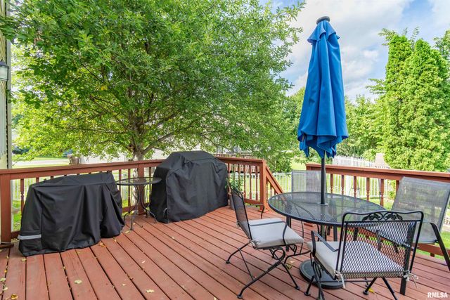 415 MACKENZIE Place, Germantown Hills, IL 61548