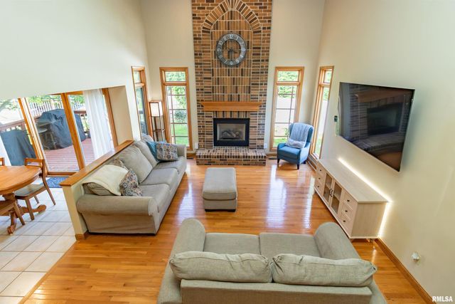 415 MACKENZIE Place, Germantown Hills, IL 61548
