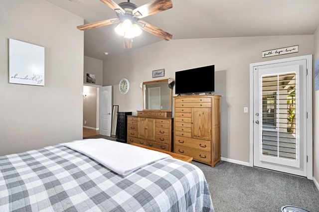 7672 N Dante Avenue, Fresno, CA 93722