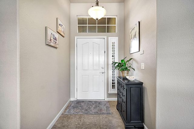 7672 N Dante Avenue, Fresno, CA 93722