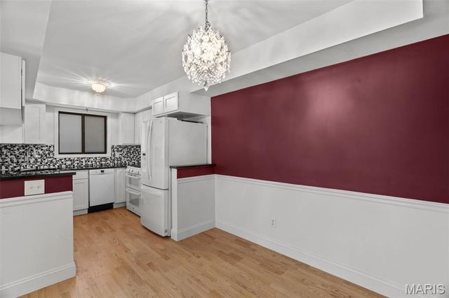 5168 Hollow Wood Court D, St Louis, MO 63128