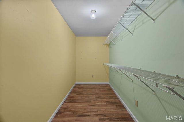 5168 Hollow Wood Court D, St Louis, MO 63128