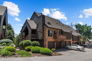 5168 Hollow Wood Court D, St Louis, MO 63128
