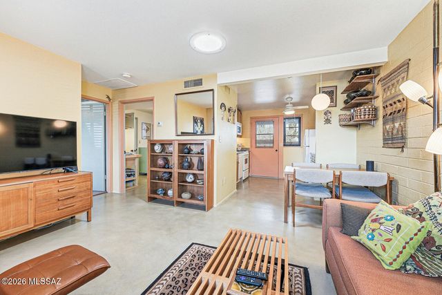 356 S Paseo Quinta Apt D, Green Valley, AZ 85614