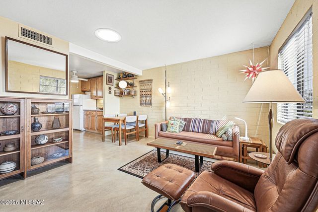 356 S Paseo Quinta Apt D, Green Valley, AZ 85614